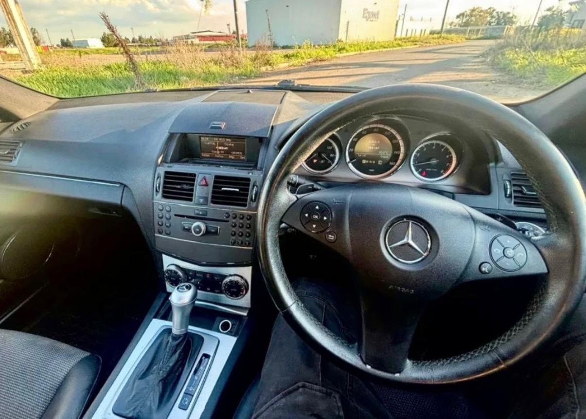 Mercedes- Benz c180 amgline - 5